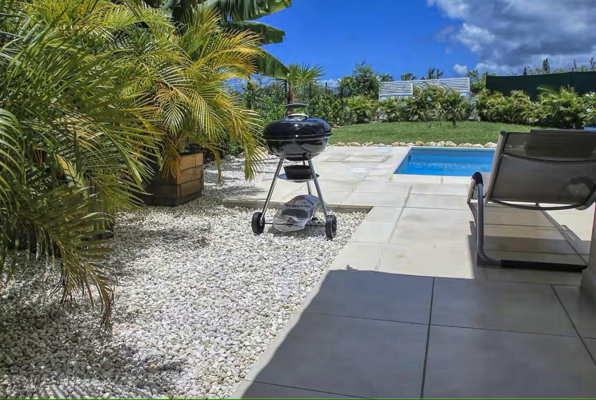 29.Location villa piscine Saint François Guadeloupe_barbecue